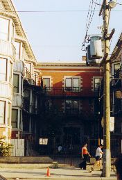 Queen St apts